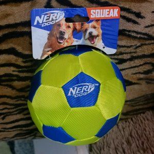 Nerf Dog Squeak Soccer Ball Large New!